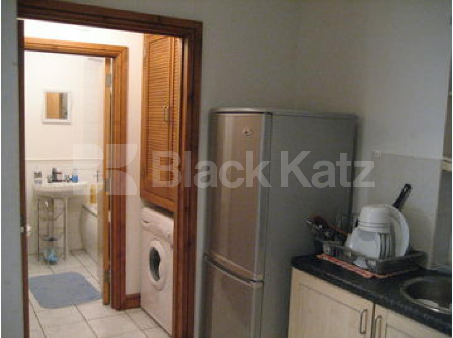 			LET!, 1 Bedroom, 1 bath, 1 reception Flat			 Rathcoole Avenue, CROUCH END